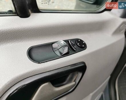 Серый Мерседес Sprinter, объемом двигателя 2.99 л и пробегом 292 тыс. км за 19800 $, фото 8 на Automoto.ua