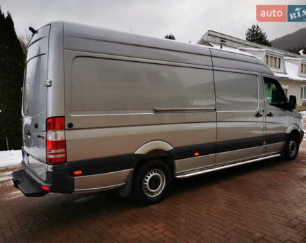 Серый Мерседес Sprinter, объемом двигателя 2.99 л и пробегом 263 тыс. км за 21000 $, фото 3 на Automoto.ua