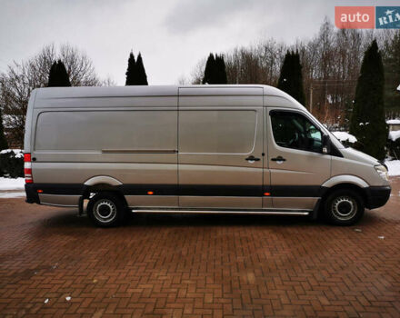 Серый Мерседес Sprinter, объемом двигателя 2.99 л и пробегом 263 тыс. км за 21000 $, фото 2 на Automoto.ua