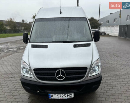 Сірий Мерседес Sprinter, об'ємом двигуна 3.2 л та пробігом 320 тис. км за 18900 $, фото 2 на Automoto.ua