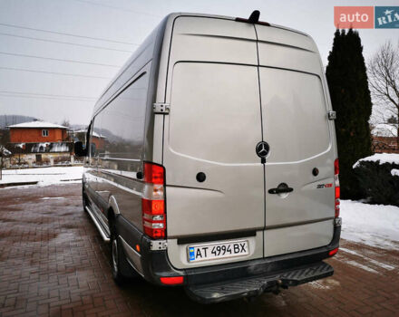 Серый Мерседес Sprinter, объемом двигателя 2.99 л и пробегом 263 тыс. км за 21000 $, фото 9 на Automoto.ua