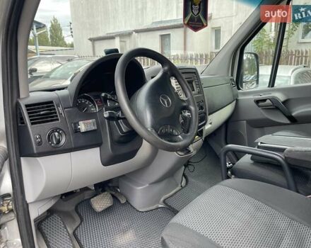 Сірий Мерседес Sprinter, об'ємом двигуна 2.14 л та пробігом 501 тис. км за 12300 $, фото 11 на Automoto.ua