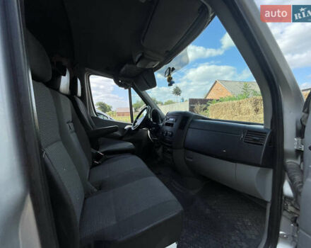 Серый Мерседес Sprinter, объемом двигателя 2.14 л и пробегом 578 тыс. км за 11800 $, фото 11 на Automoto.ua