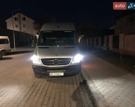 Серый Мерседес Sprinter, объемом двигателя 2.14 л и пробегом 578 тыс. км за 11800 $, фото 8 на Automoto.ua
