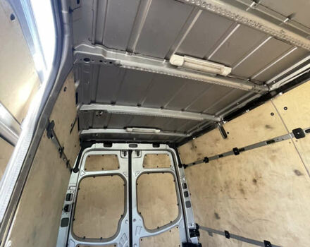 Серый Мерседес Sprinter, объемом двигателя 2.2 л и пробегом 300 тыс. км за 20200 $, фото 86 на Automoto.ua