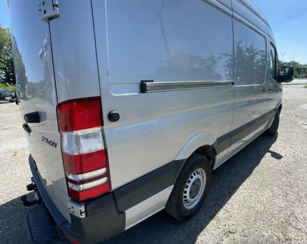 Серый Мерседес Sprinter, объемом двигателя 2.2 л и пробегом 300 тыс. км за 20200 $, фото 34 на Automoto.ua