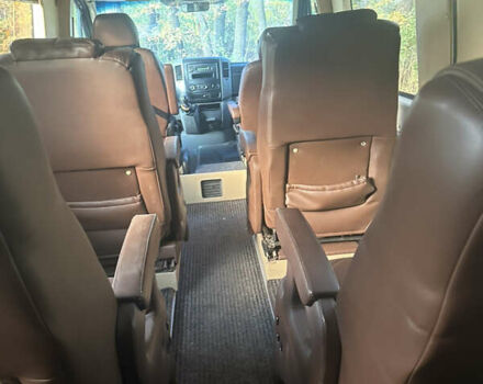 Серый Мерседес Sprinter, объемом двигателя 2.2 л и пробегом 525 тыс. км за 22000 $, фото 6 на Automoto.ua