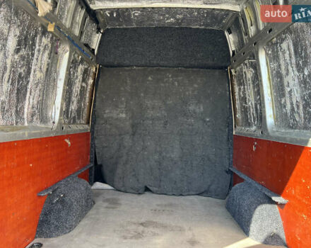 Серый Мерседес Sprinter, объемом двигателя 2.2 л и пробегом 720 тыс. км за 18800 $, фото 23 на Automoto.ua