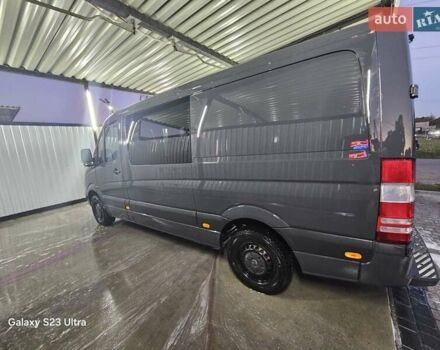 Серый Мерседес Sprinter, объемом двигателя 2.14 л и пробегом 248 тыс. км за 21900 $, фото 1 на Automoto.ua