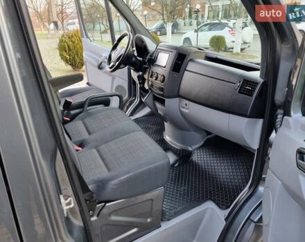 Серый Мерседес Sprinter, объемом двигателя 3 л и пробегом 984 тыс. км за 23850 $, фото 30 на Automoto.ua