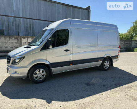 Серый Мерседес Sprinter, объемом двигателя 3 л и пробегом 343 тыс. км за 27900 $, фото 7 на Automoto.ua