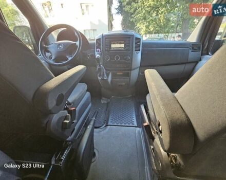 Серый Мерседес Sprinter, объемом двигателя 2.14 л и пробегом 248 тыс. км за 21900 $, фото 16 на Automoto.ua
