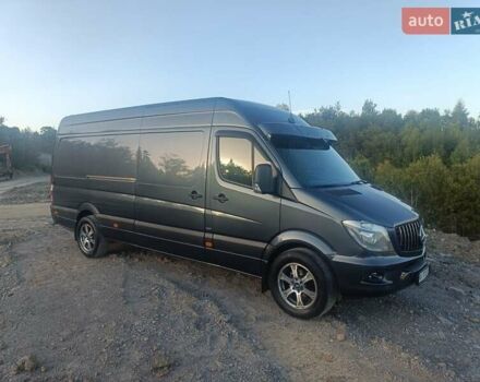 Сірий Мерседес Sprinter, об'ємом двигуна 3 л та пробігом 320 тис. км за 32000 $, фото 3 на Automoto.ua
