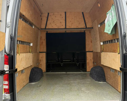 Серый Мерседес Sprinter, объемом двигателя 3 л и пробегом 673 тыс. км за 37700 $, фото 4 на Automoto.ua