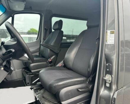 Серый Мерседес Sprinter, объемом двигателя 3 л и пробегом 126 тыс. км за 11600 $, фото 6 на Automoto.ua