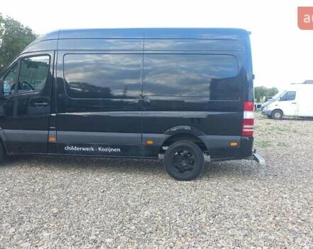 Серый Мерседес Sprinter, объемом двигателя 2.2 л и пробегом 242 тыс. км за 19800 $, фото 2 на Automoto.ua