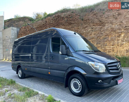 Серый Мерседес Sprinter, объемом двигателя 3 л и пробегом 380 тыс. км за 24999 $, фото 82 на Automoto.ua