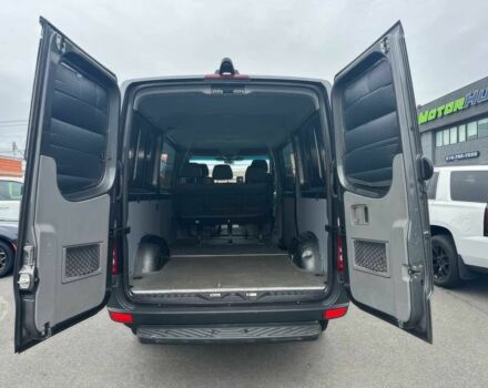 Серый Мерседес Sprinter, объемом двигателя 3 л и пробегом 126 тыс. км за 11600 $, фото 5 на Automoto.ua