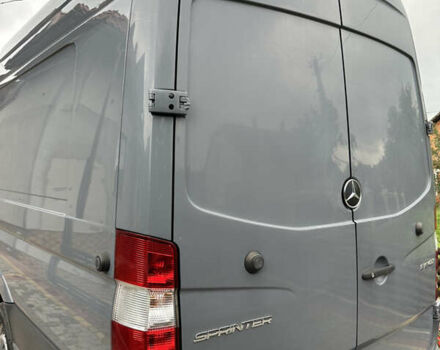 Сірий Мерседес Sprinter, об'ємом двигуна 3 л та пробігом 237 тис. км за 34533 $, фото 10 на Automoto.ua