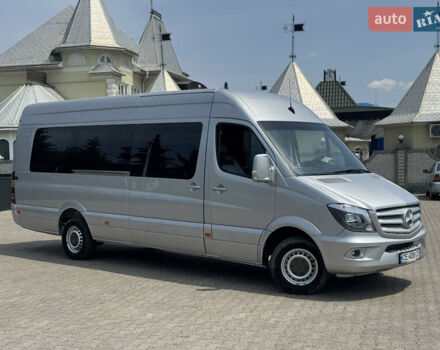 Серый Мерседес Sprinter, объемом двигателя 0 л и пробегом 430 тыс. км за 29133 $, фото 2 на Automoto.ua
