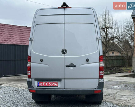 Серый Мерседес Sprinter, объемом двигателя 2.2 л и пробегом 231 тыс. км за 23900 $, фото 4 на Automoto.ua