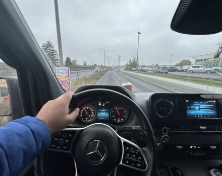 Серый Мерседес Sprinter, объемом двигателя 2.1 л и пробегом 820 тыс. км за 34815 $, фото 4 на Automoto.ua
