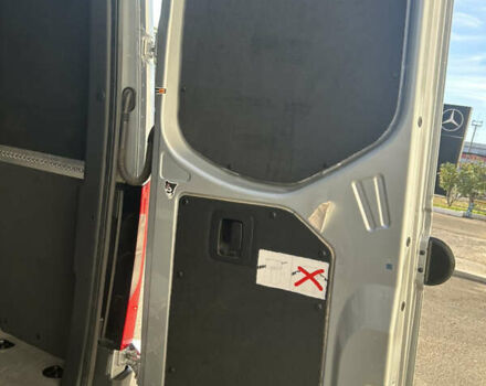 Серый Мерседес Sprinter, объемом двигателя 2.14 л и пробегом 414 тыс. км за 31500 $, фото 8 на Automoto.ua