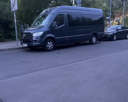 Серый Мерседес Sprinter, объемом двигателя 2.1 л и пробегом 820 тыс. км за 34815 $, фото 2 на Automoto.ua