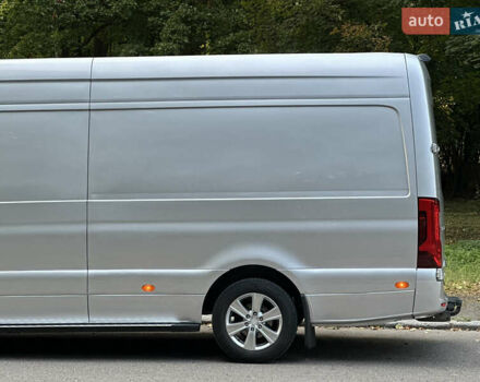 Серый Мерседес Sprinter, объемом двигателя 2.2 л и пробегом 481 тыс. км за 28400 $, фото 16 на Automoto.ua