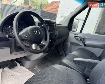Серый Мерседес Sprinter, объемом двигателя 2.2 л и пробегом 280 тыс. км за 21990 $, фото 1 на Automoto.ua