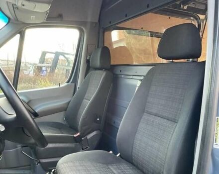 Серый Мерседес Sprinter, объемом двигателя 3 л и пробегом 80 тыс. км за 26555 $, фото 16 на Automoto.ua
