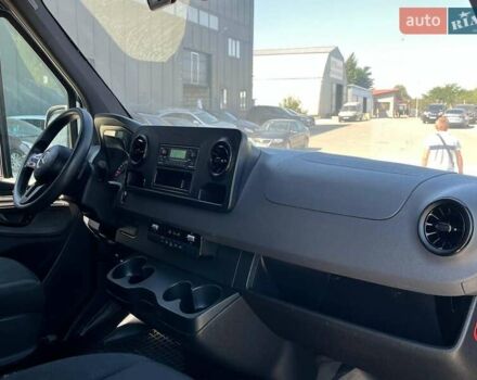 Серый Мерседес Sprinter, объемом двигателя 3 л и пробегом 83 тыс. км за 27740 $, фото 20 на Automoto.ua