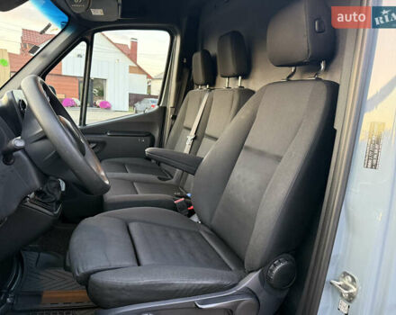 Серый Мерседес Sprinter, объемом двигателя 2.14 л и пробегом 635 тыс. км за 24000 $, фото 8 на Automoto.ua