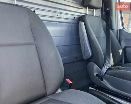 Серый Мерседес Sprinter, объемом двигателя 2.14 л и пробегом 418 тыс. км за 36100 $, фото 22 на Automoto.ua