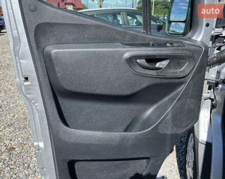 Серый Мерседес Sprinter, объемом двигателя 2.14 л и пробегом 418 тыс. км за 36100 $, фото 5 на Automoto.ua