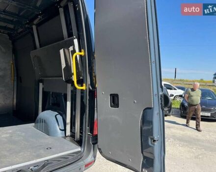 Серый Мерседес Sprinter, объемом двигателя 3 л и пробегом 83 тыс. км за 27740 $, фото 28 на Automoto.ua