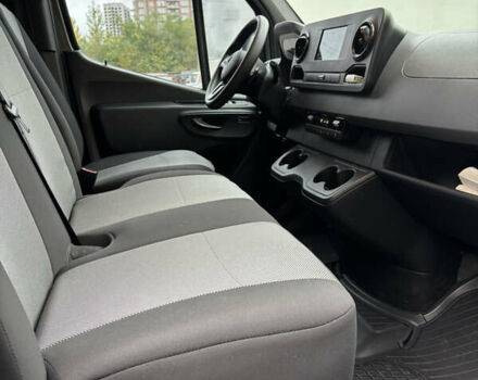 Серый Мерседес Sprinter, объемом двигателя 2.14 л и пробегом 312 тыс. км за 25000 $, фото 16 на Automoto.ua