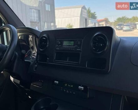 Серый Мерседес Sprinter, объемом двигателя 3 л и пробегом 83 тыс. км за 27740 $, фото 18 на Automoto.ua