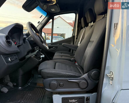 Серый Мерседес Sprinter, объемом двигателя 2.14 л и пробегом 635 тыс. км за 24000 $, фото 11 на Automoto.ua