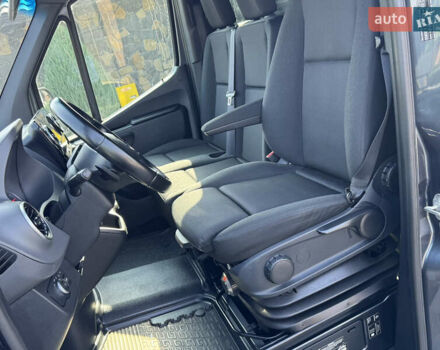 Серый Мерседес Sprinter, объемом двигателя 3 л и пробегом 201 тыс. км за 51290 $, фото 12 на Automoto.ua