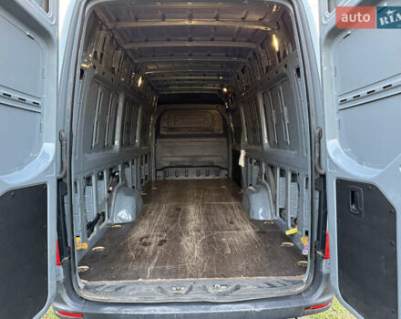 Серый Мерседес Sprinter, объемом двигателя 2.14 л и пробегом 635 тыс. км за 25900 $, фото 17 на Automoto.ua