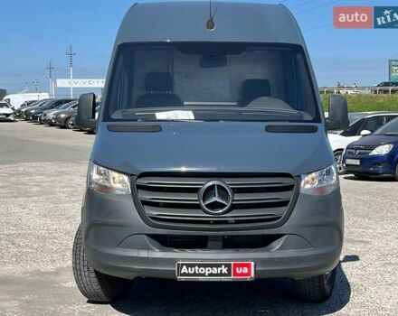 Серый Мерседес Sprinter, объемом двигателя 3 л и пробегом 83 тыс. км за 27740 $, фото 1 на Automoto.ua