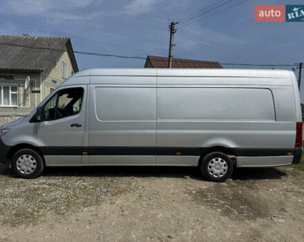 Серый Мерседес Sprinter, объемом двигателя 2.14 л и пробегом 410 тыс. км за 34250 $, фото 5 на Automoto.ua