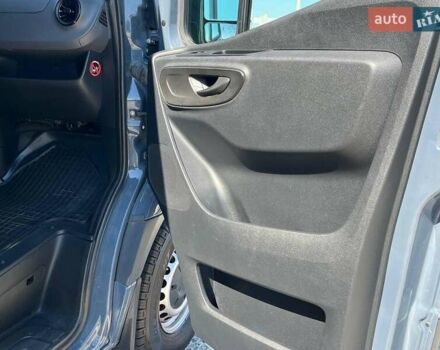 Серый Мерседес Sprinter, объемом двигателя 3 л и пробегом 83 тыс. км за 27740 $, фото 22 на Automoto.ua