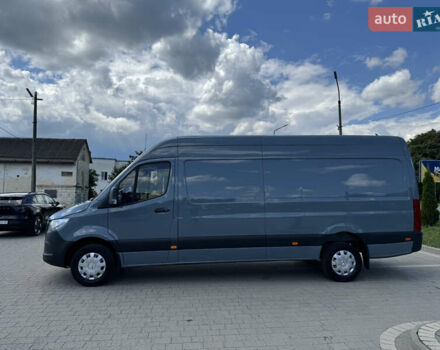 Серый Мерседес Sprinter, объемом двигателя 2.14 л и пробегом 425 тыс. км за 23950 $, фото 4 на Automoto.ua