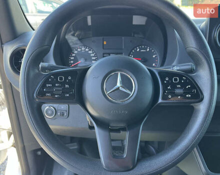 Серый Мерседес Sprinter, объемом двигателя 2.14 л и пробегом 418 тыс. км за 36100 $, фото 11 на Automoto.ua