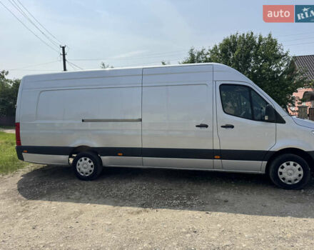 Серый Мерседес Sprinter, объемом двигателя 2.14 л и пробегом 410 тыс. км за 34250 $, фото 3 на Automoto.ua