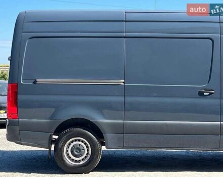 Серый Мерседес Sprinter, объемом двигателя 3 л и пробегом 83 тыс. км за 27740 $, фото 9 на Automoto.ua