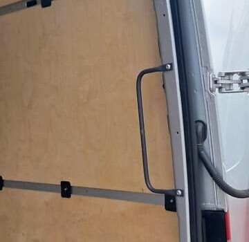 Сірий Мерседес Sprinter, об'ємом двигуна 2.14 л та пробігом 98 тис. км за 29999 $, фото 92 на Automoto.ua