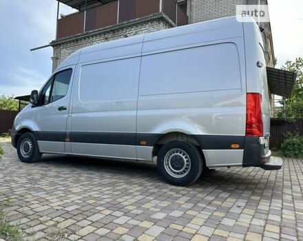 Сірий Мерседес Sprinter, об'ємом двигуна 0 л та пробігом 250 тис. км за 33000 $, фото 17 на Automoto.ua